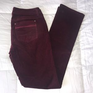 White House | Black Market Red corduroy slim sz 0